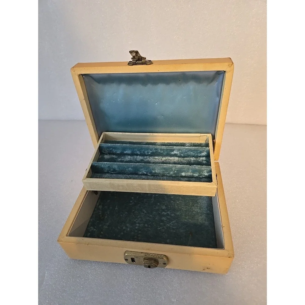 Vintage MCM Hinged 2 Tier Locking Jewelry Box Beige w/Blue Satin Lining *No Key